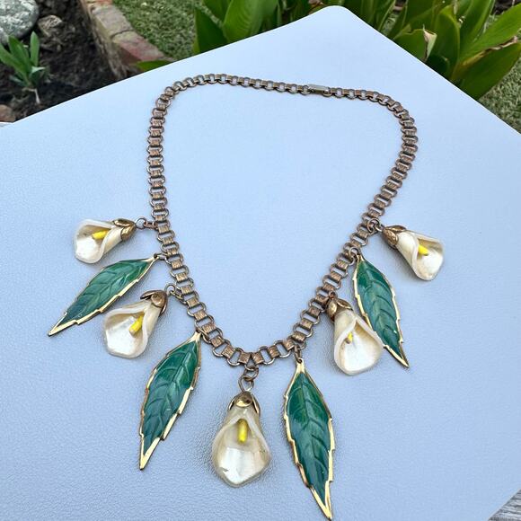 Midcentury Calla Lily Book Chain Rare Flower Enamel Plastic Choker Necklace 16” - Picture 4 of 8